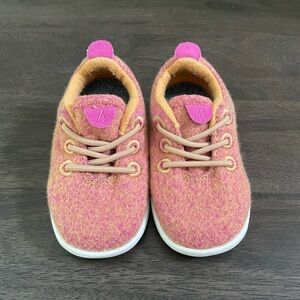 Allbirds Toddler Wool Runner sneaker (sz 5)